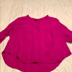 💗 Torrid size 2 magenta Harper blouse